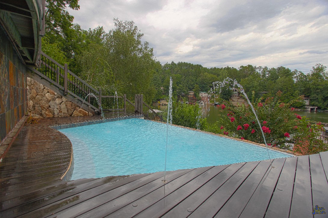 Home Luxury Pool