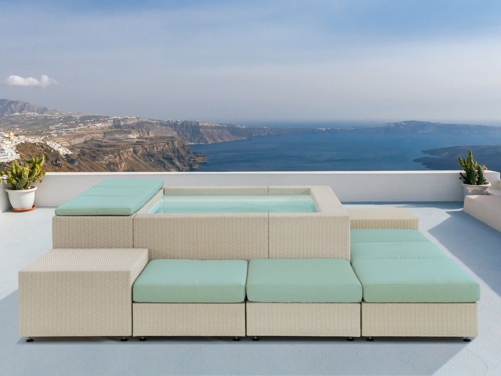 Dolcevita Playa by Splash Pools, showing off it's luxury lounger